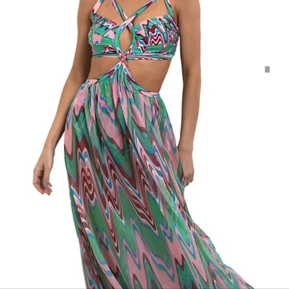 Wave Cut Out Maxi Dress - Picture 3 of 3
